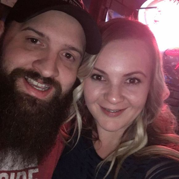 Meet your Posher, Deja - Picture 1 of 1